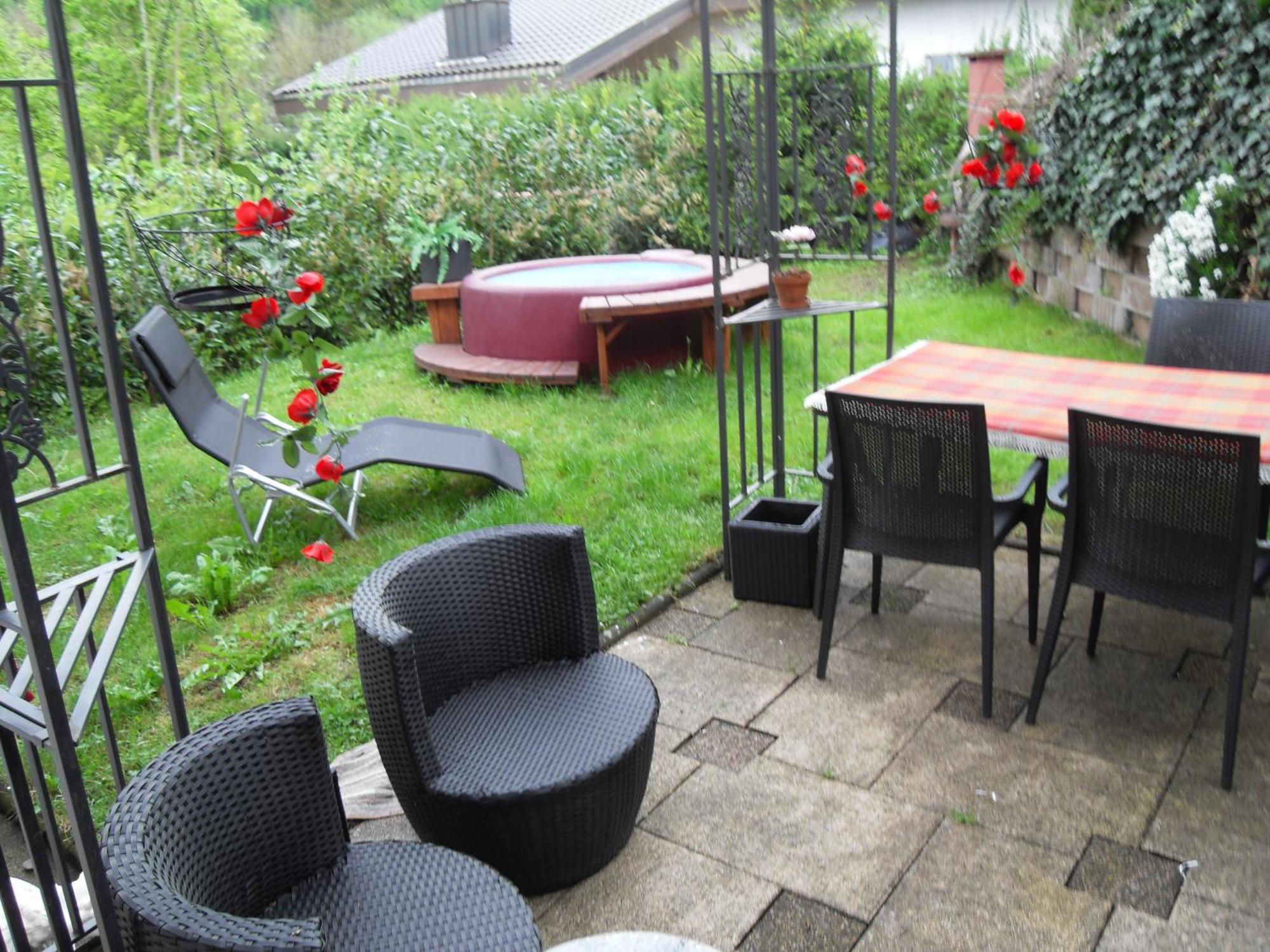 Hofstetten-Fluh Bed&Breakfast In Flueh חדר תמונה
